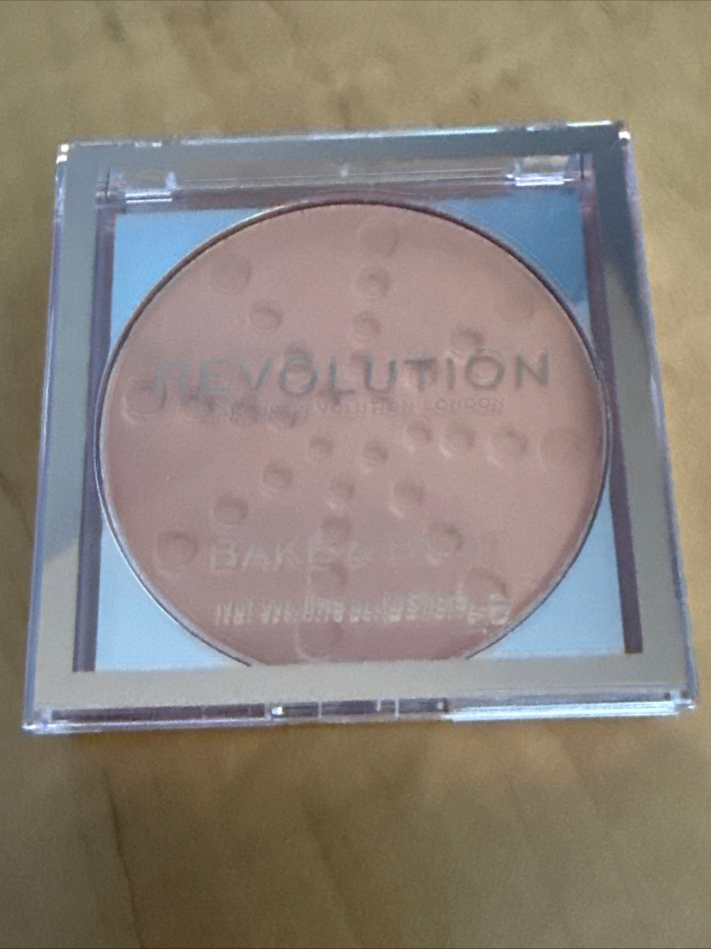 Revolution Beauty Bake and Blot Face Powder 5.5g Peach